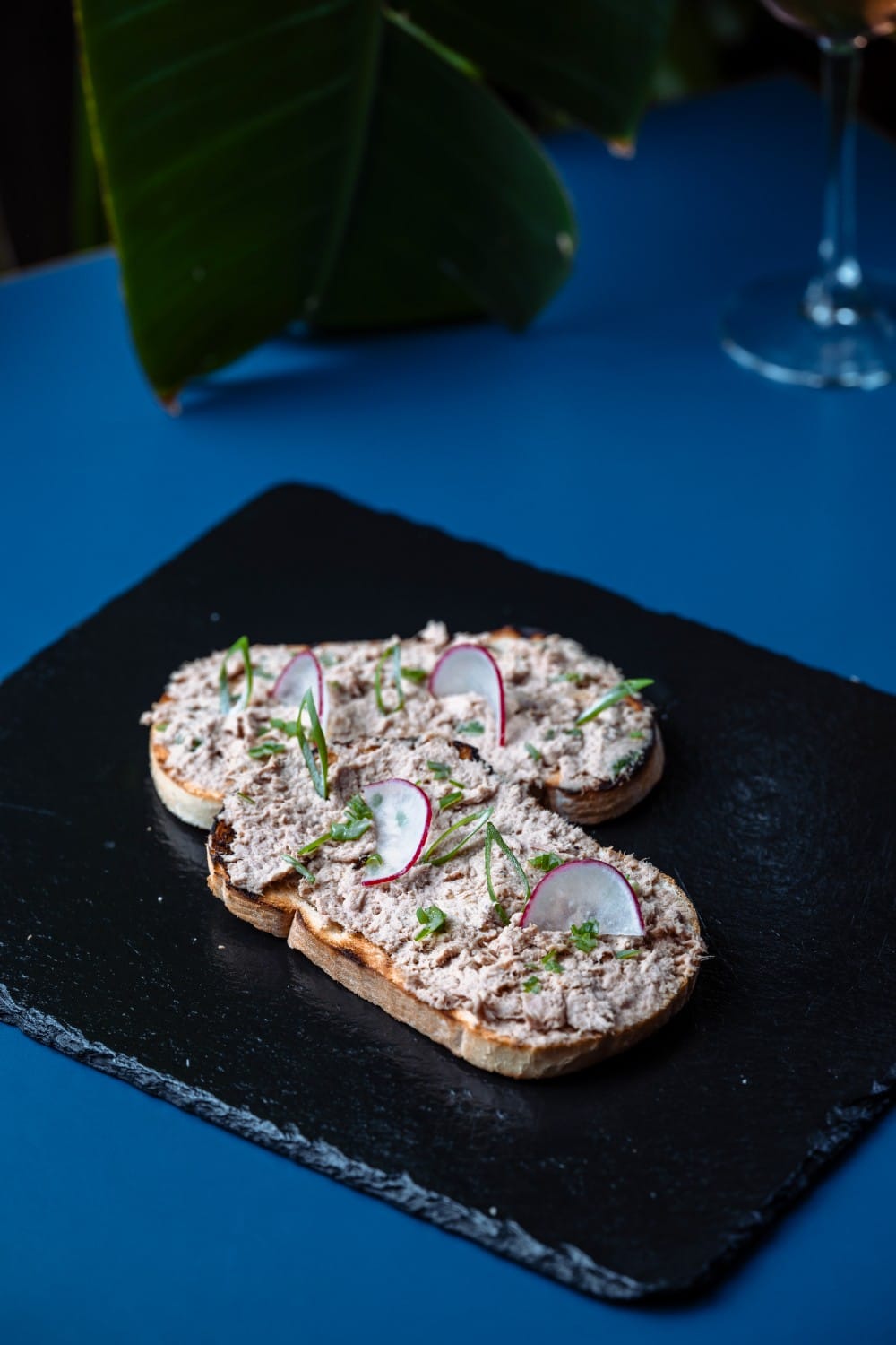 Bruschette cu ton